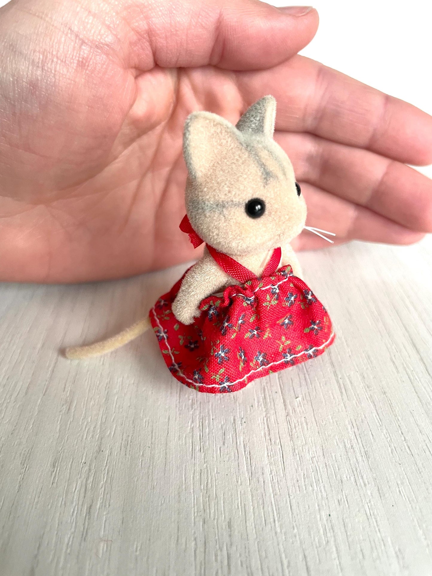Collectible 1980s Catwood girl — Sylvanian Families / Calico Critters