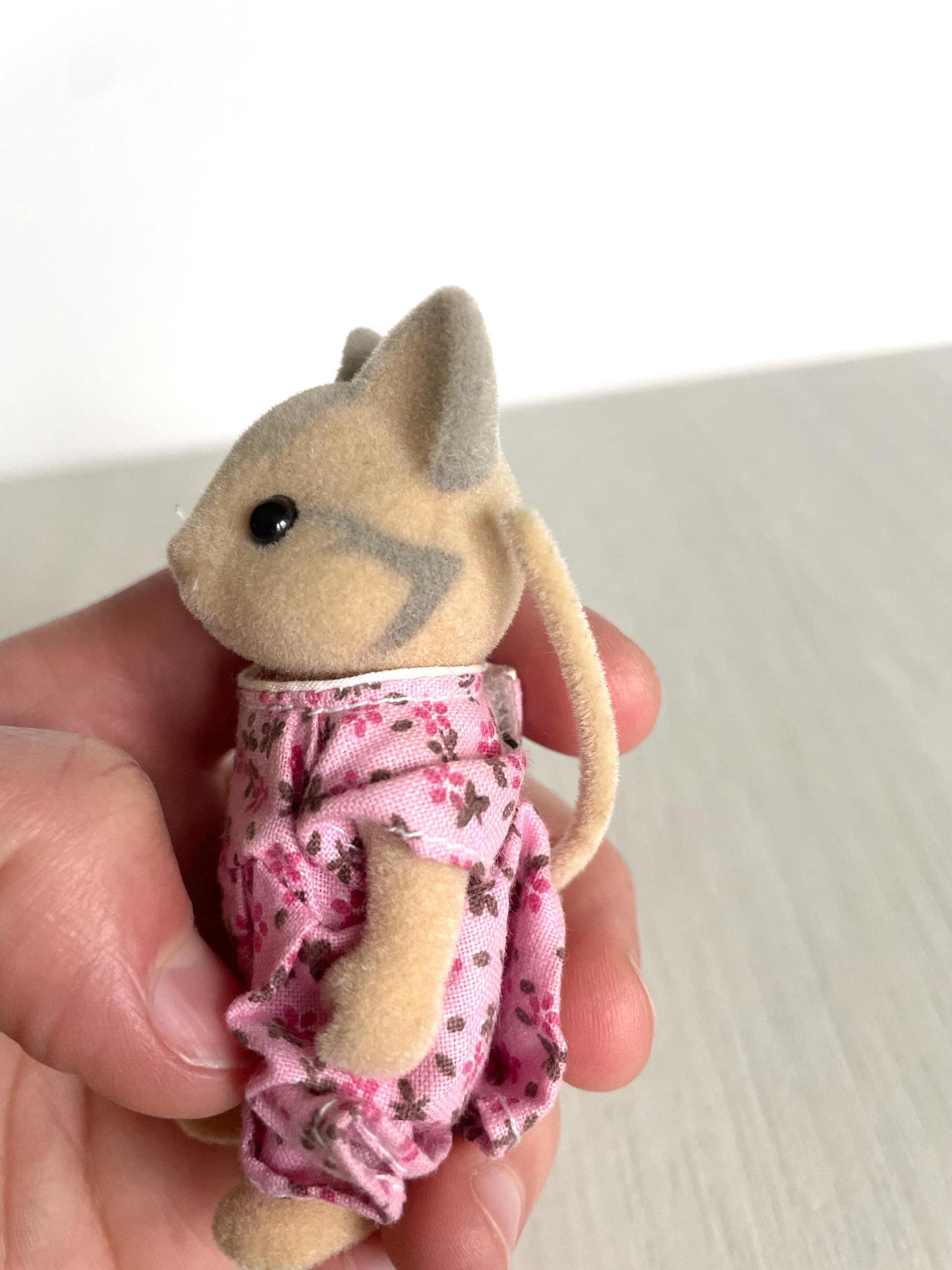Vintage Catwood cat collectible — Sylvanian Families / Calico Critters
