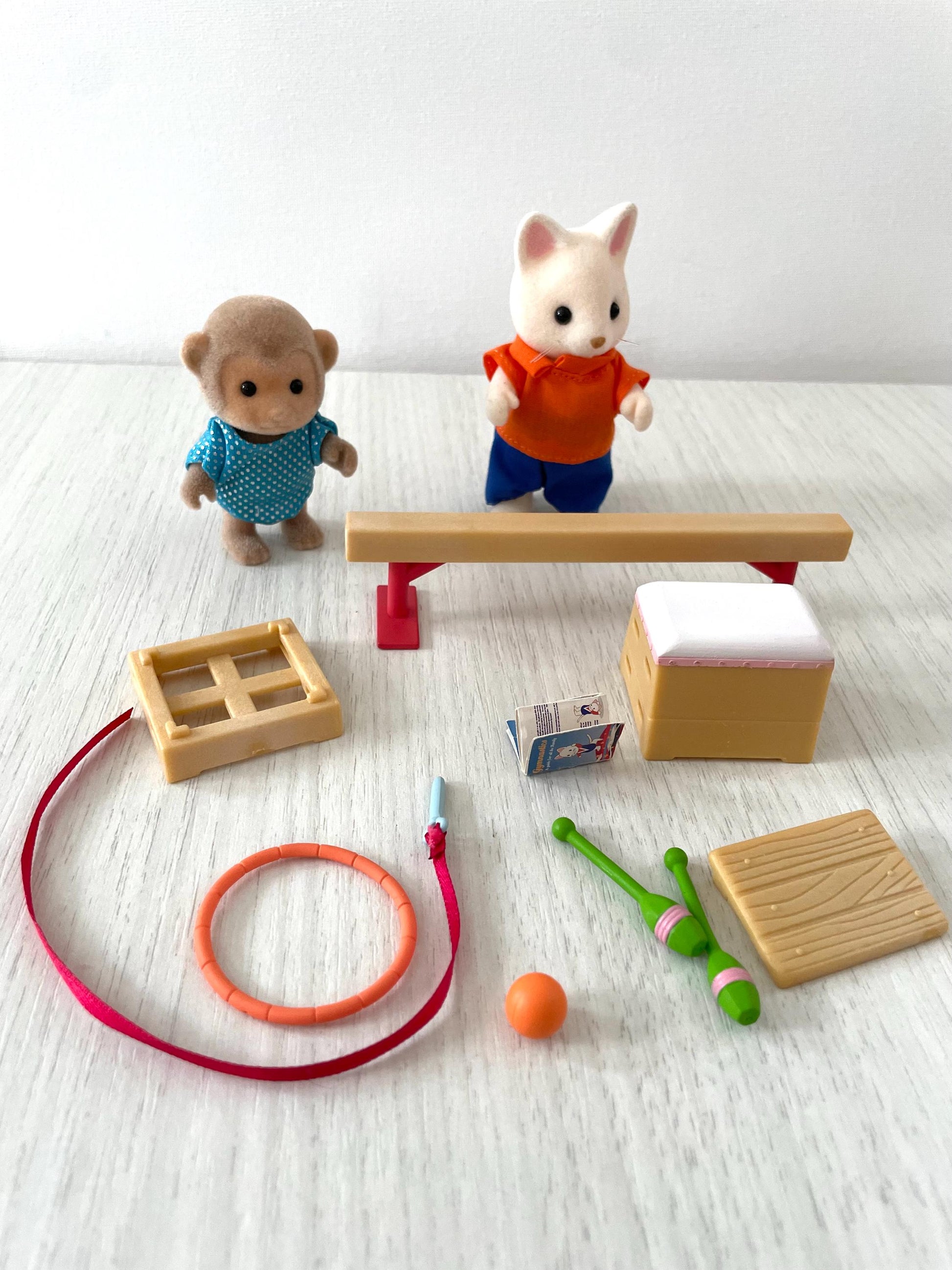 Sylvanian Families Gymnastics Set cat figurine — Calico Critters vintage collectible