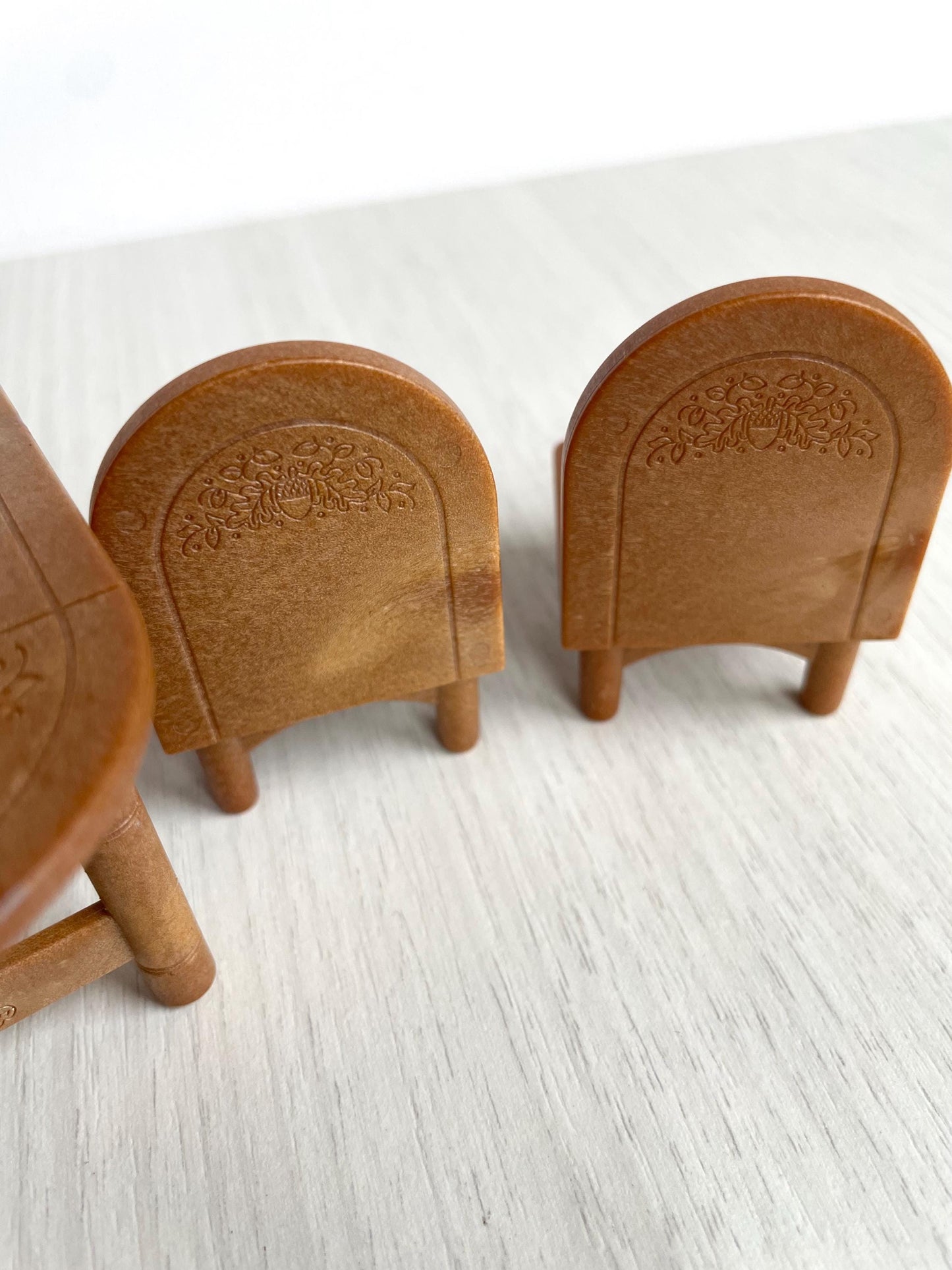 Dining table with food — Sylvanian Families / Calico Critters