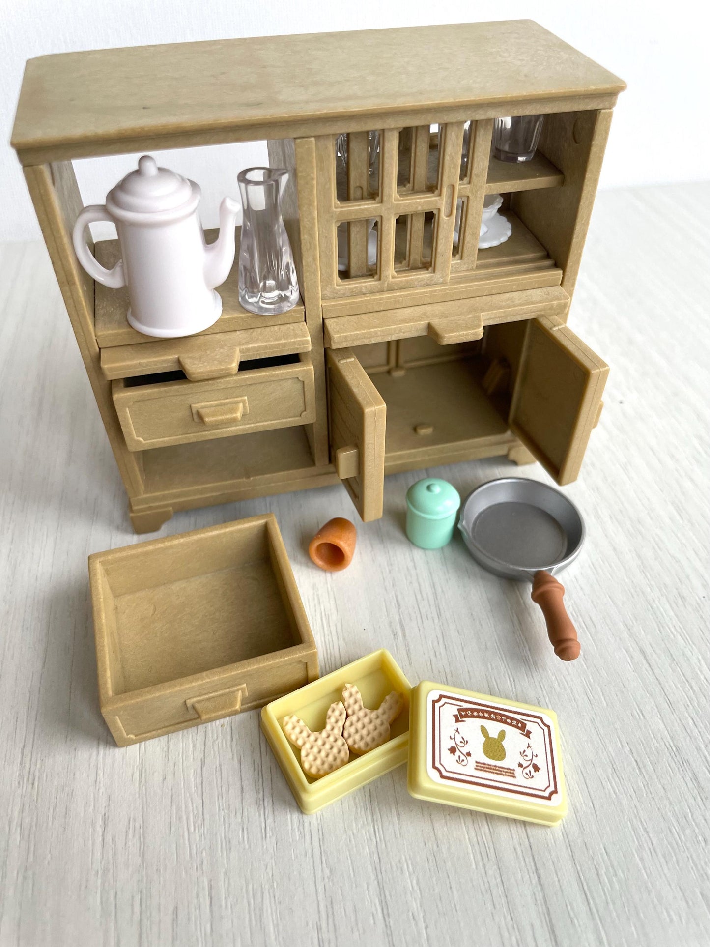 Kitchen cabinet dishes and glassware — vintage Sylvanian Families / Calico Critters