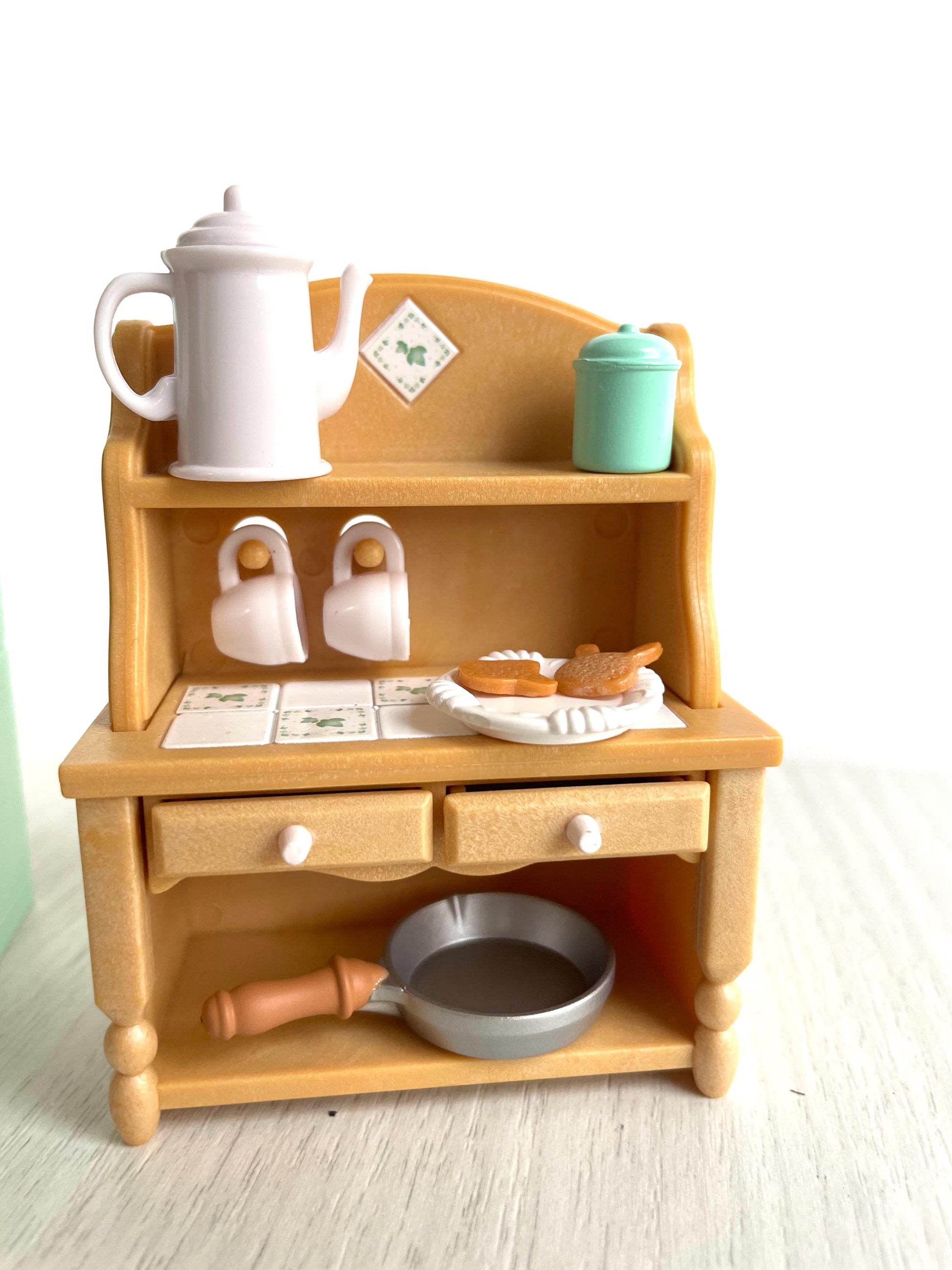 Custom kitchen arrangement — Sylvanian Families / Calico Critters