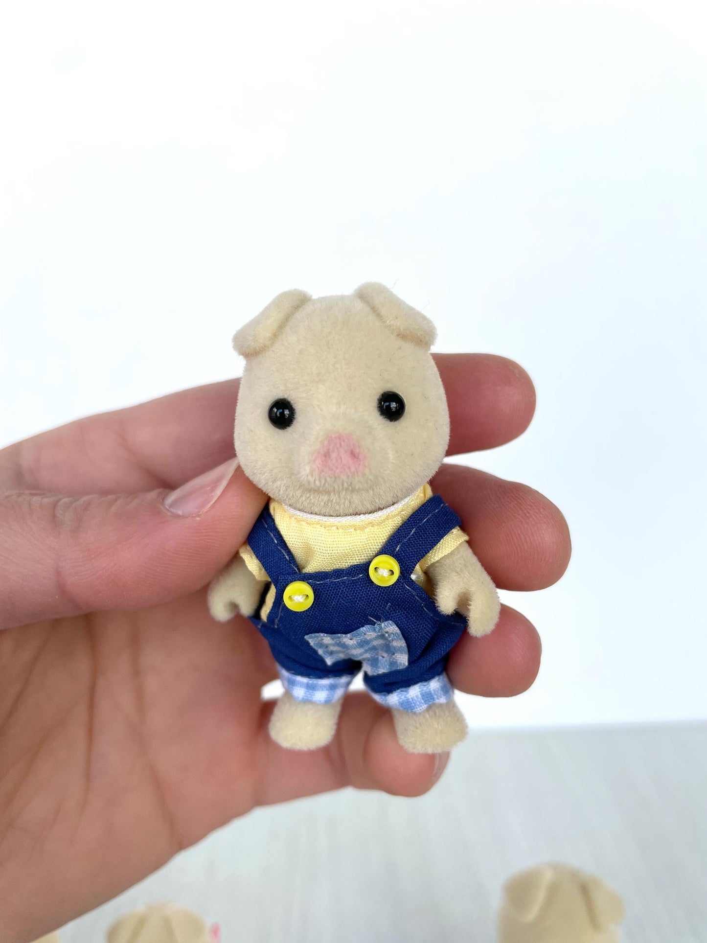 Calico Critters Grunt Pig Family — Sylvanian Families