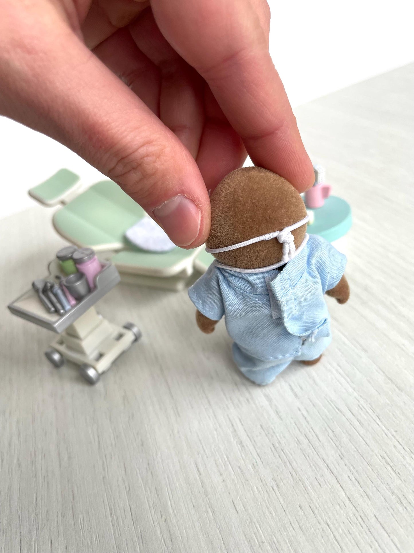 Calico Critters Brown Vole Dentist Set, mole dentist — Sylvanian Families