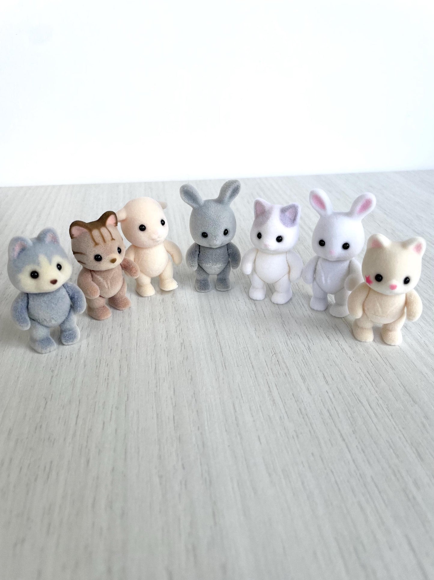 Calico Critters standing jointed babies, royal princess baby options — Sylvanian Families