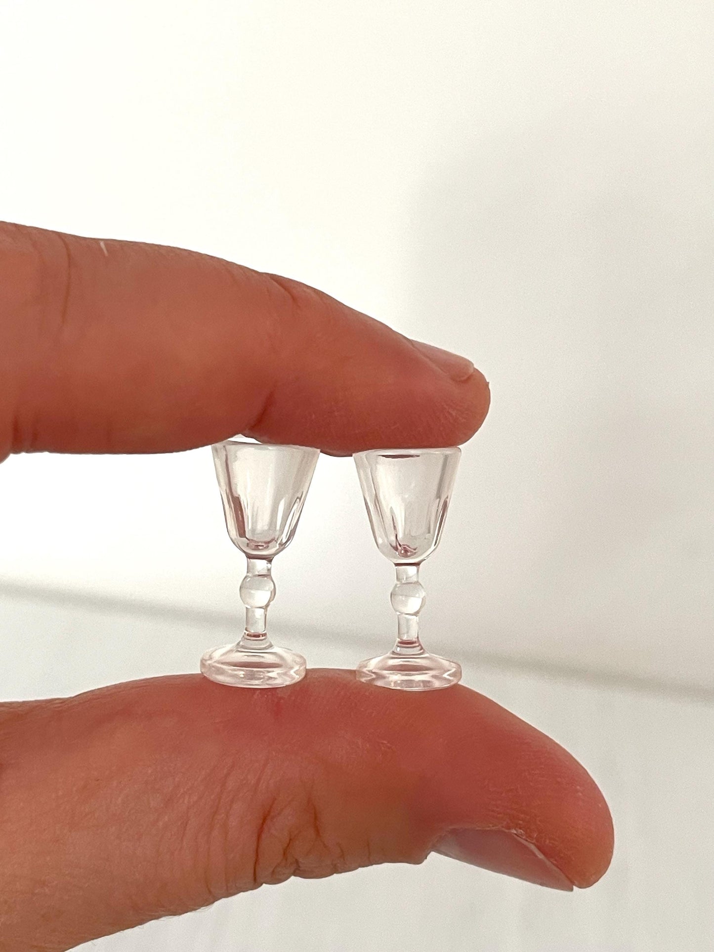 Calico Critters spare champagne glasses, replacement parts for Sylvanian families kitchen and accessories for dollhouses and miniatures