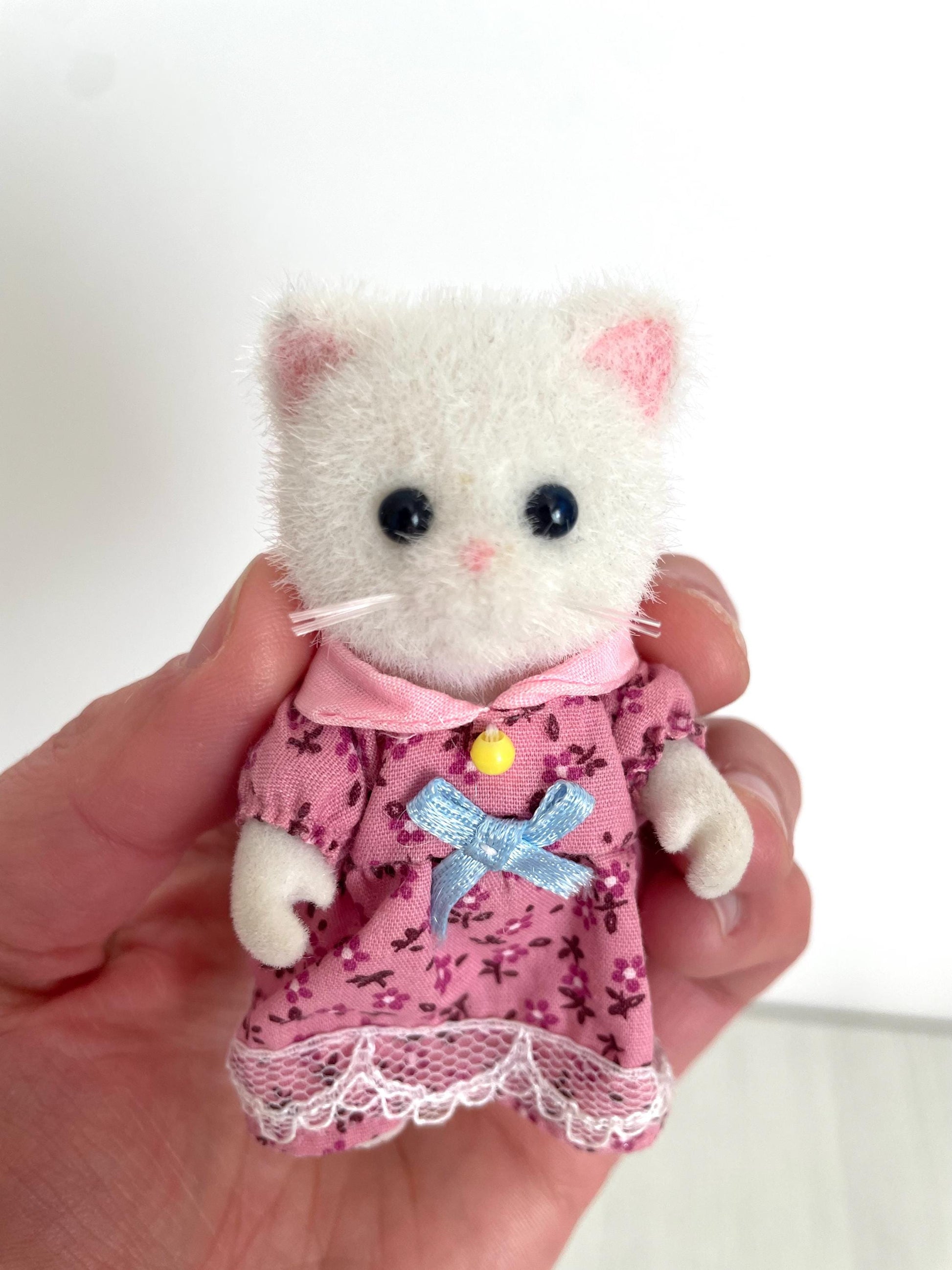Persis Persian cat family fluffy fur detail — Sylvanian Families / Calico Critters