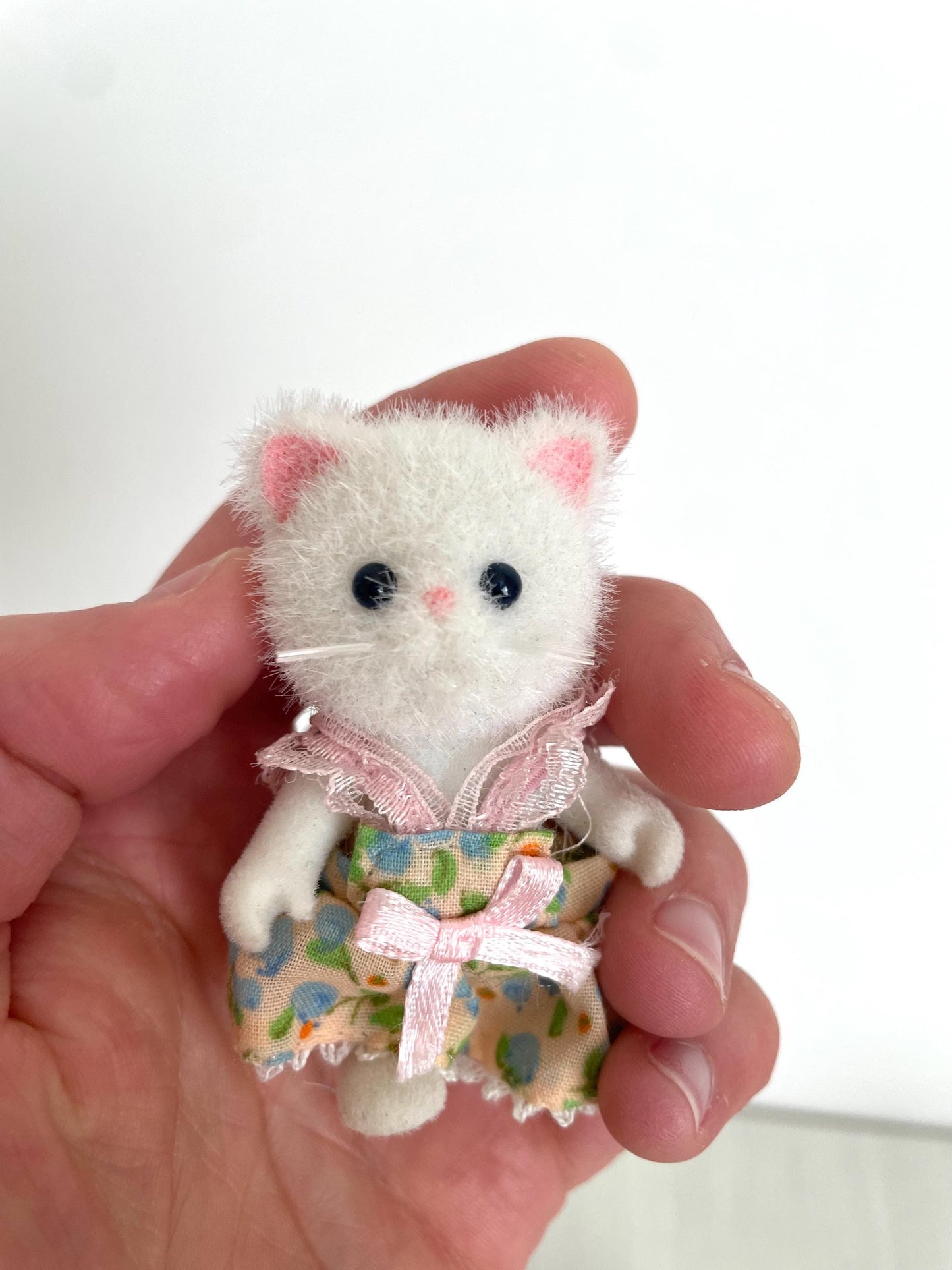 Persis Persian cat figurines detail — Sylvanian Families / Calico Critters