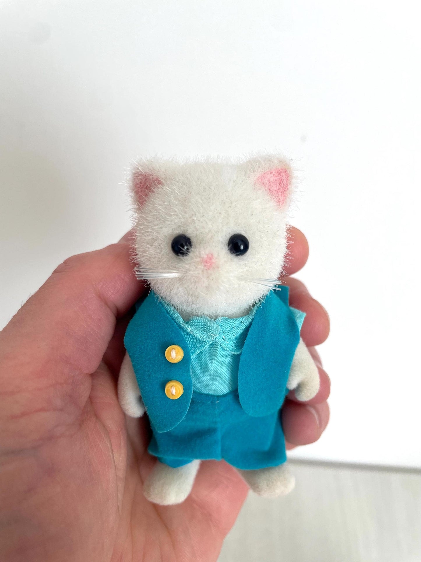 Rare white Persian cat family — Sylvanian Families / Calico Critters