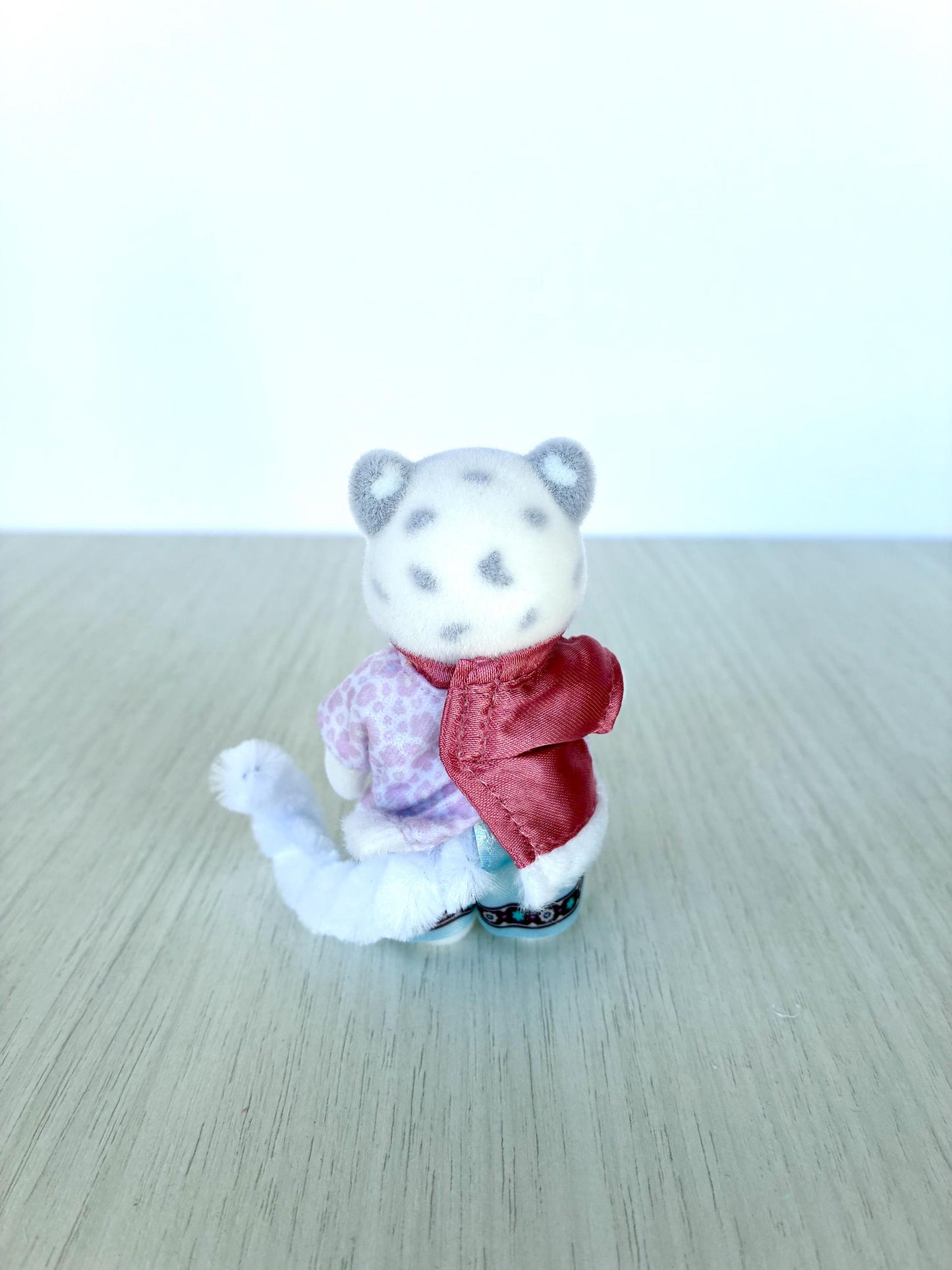 Calico Critters Snow Leopard dad — Sylvanian Families