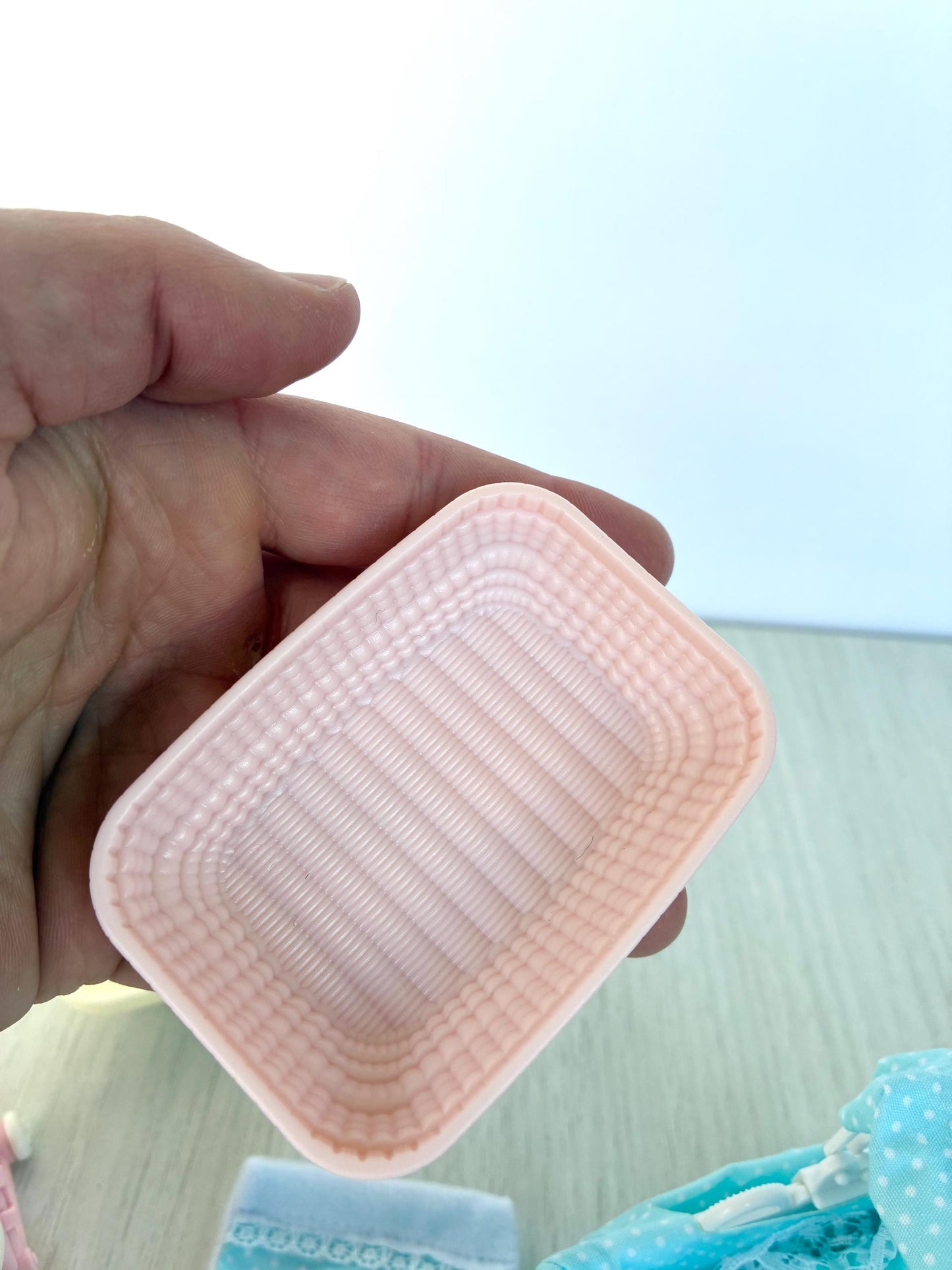 Calico Critters pram and beds in new condition — Sylvanian Families