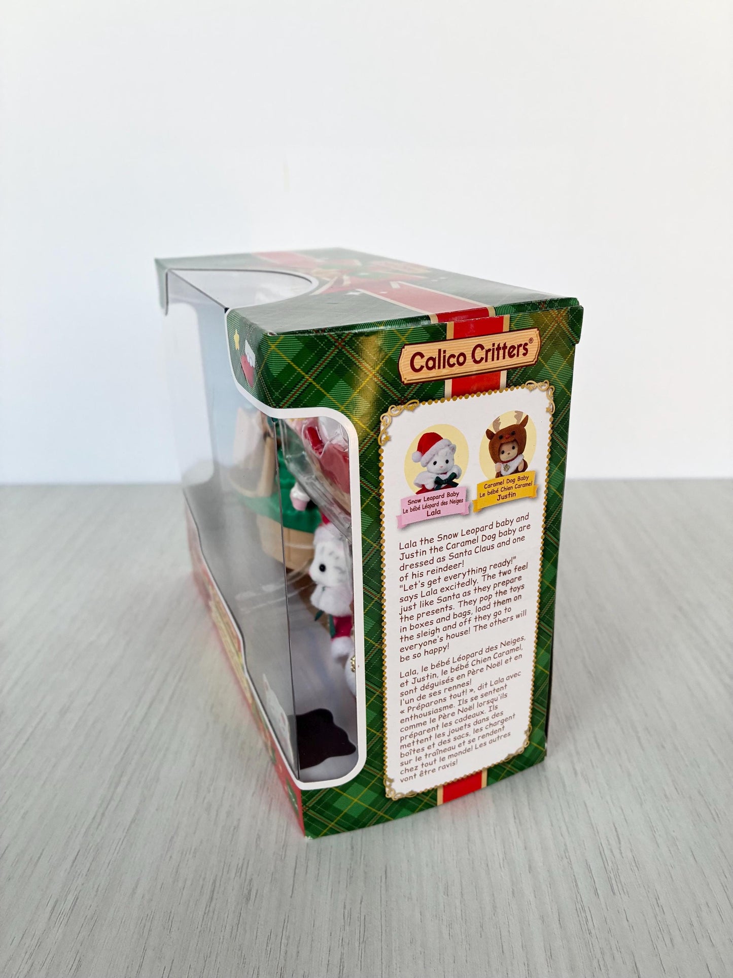 Calico Critters Christmas Treehouse Set — Sylvanian Families