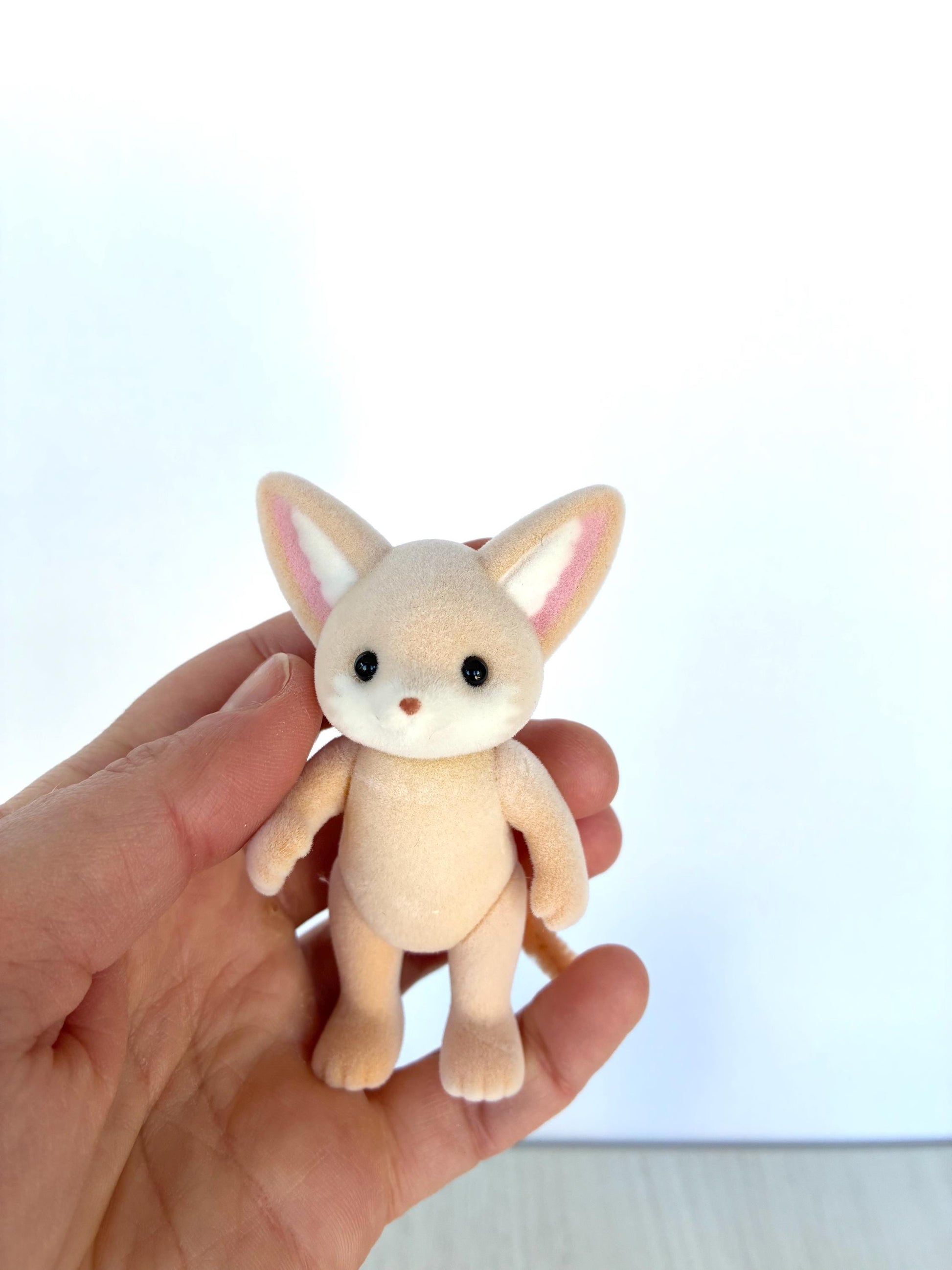 Adult tan fennec fox spare critter — brand new Calico Critters / Sylvanian Families figure, naked for customizing or replacement