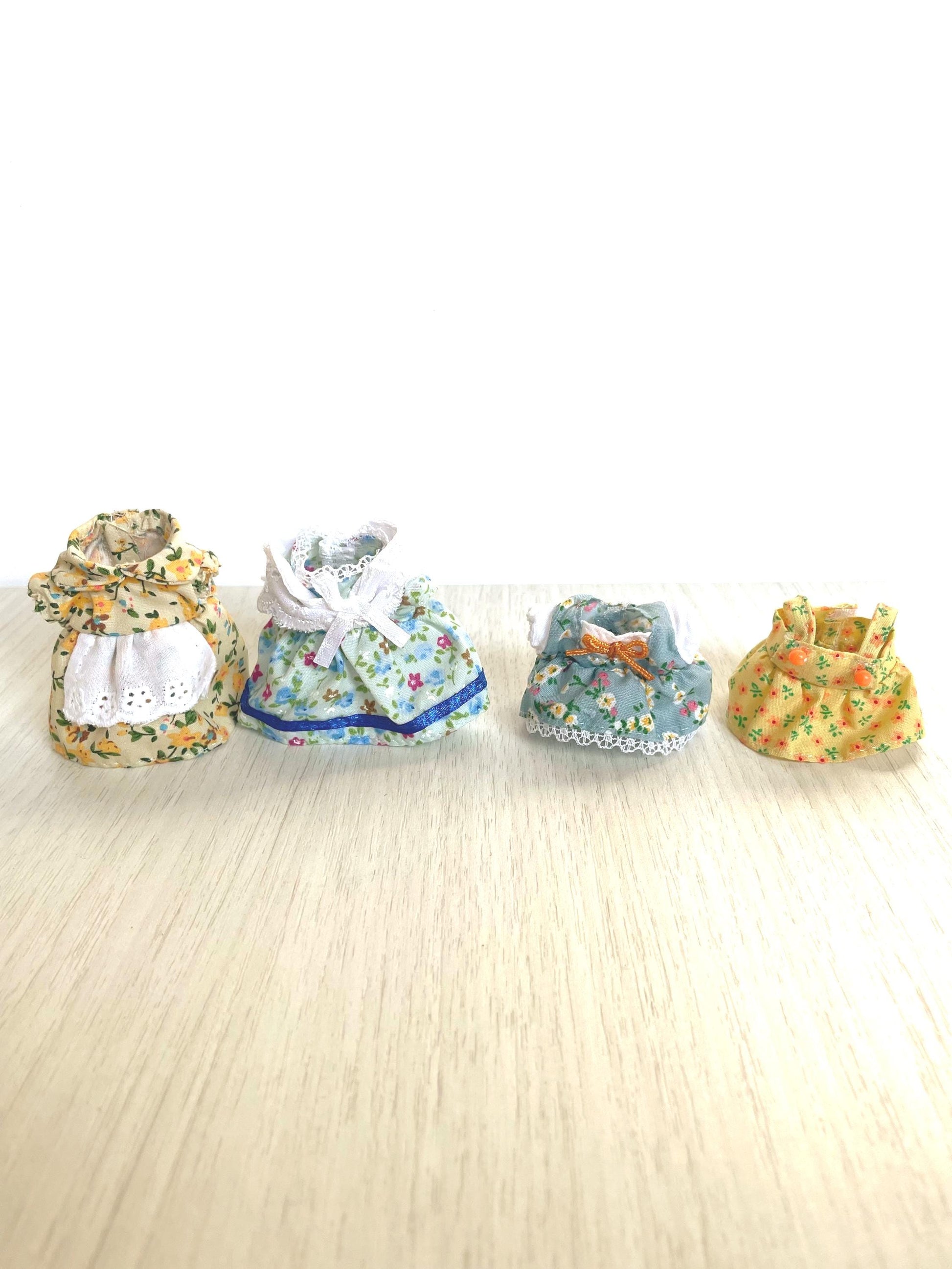 Calico Critter adult and child dresses, Sylvanian Families outift, spare clothes, you choose! Calico Critters mom clothing, replacement bits