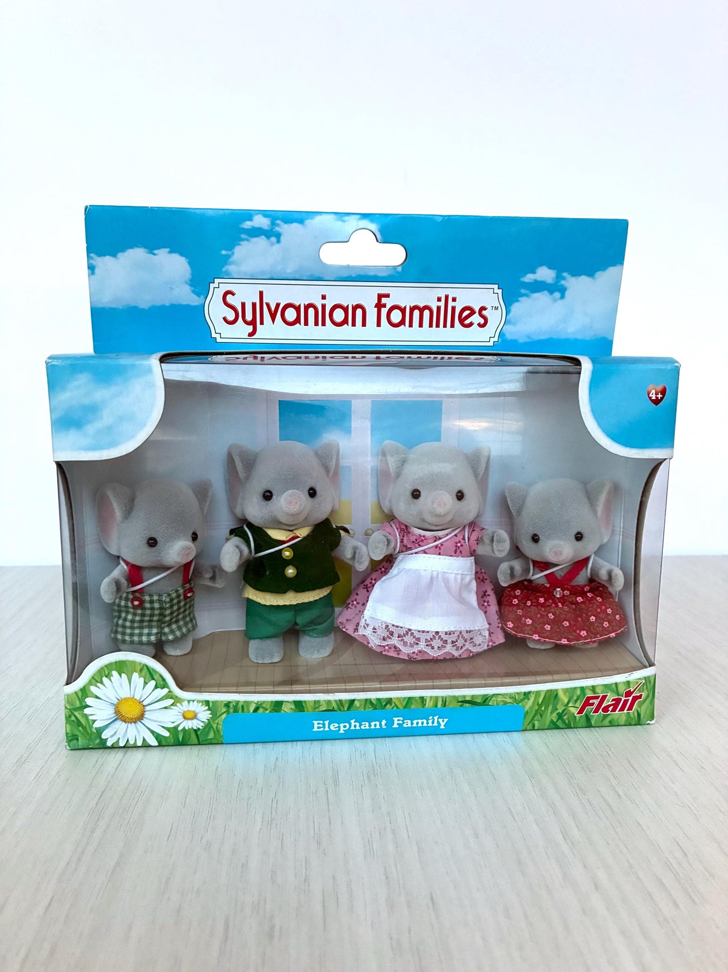 Vintage Calico Critters Ellwoods Elephant Family new in box — Sylvanian Families gripping hands