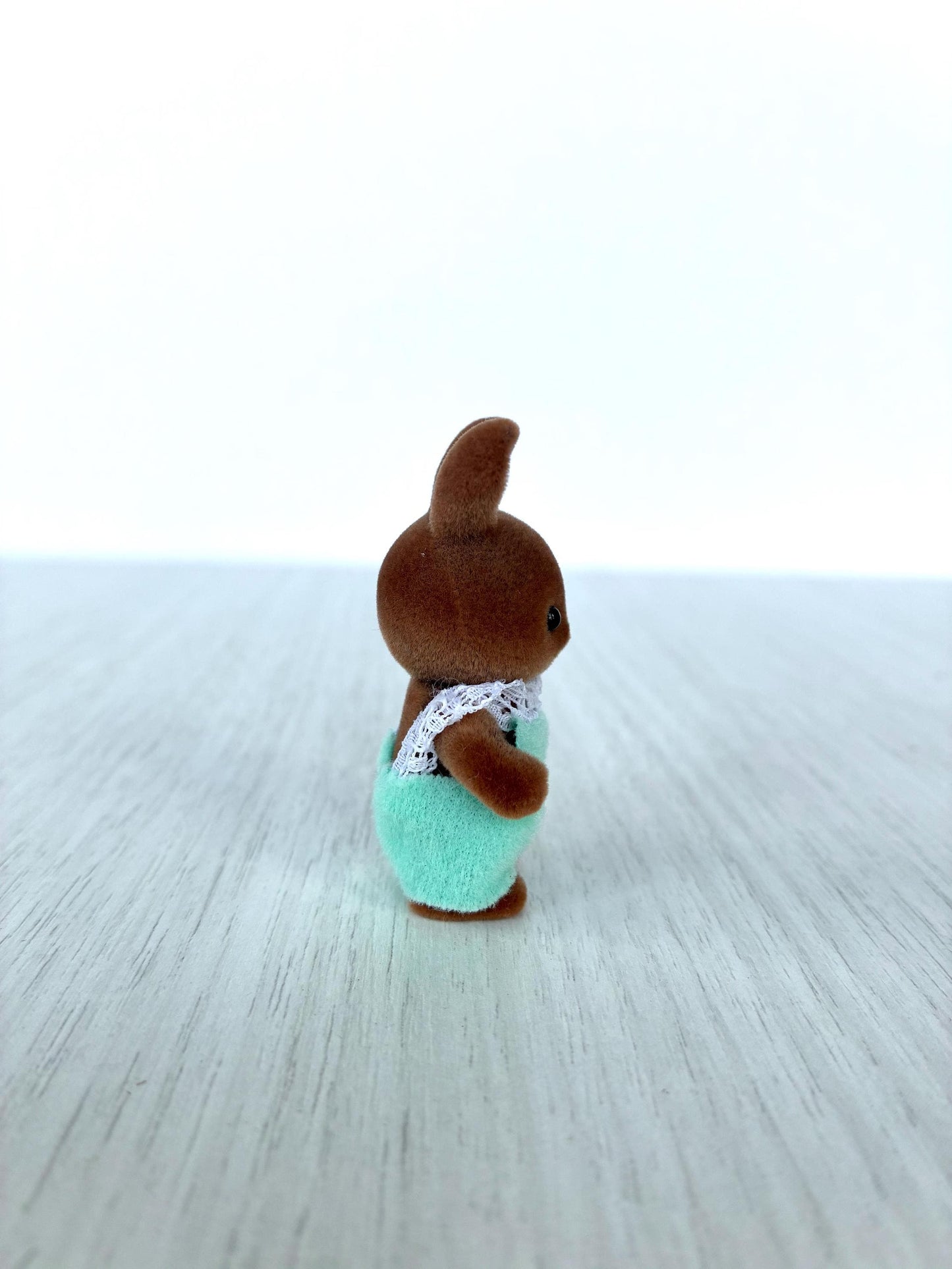 Calico Critters Brown Wildwood Rabbit baby, Sylvanian Families bunny