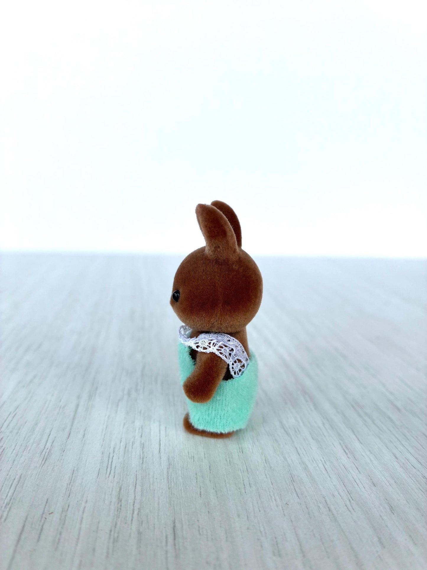 Calico Critters Brown Wildwood Rabbit baby, Sylvanian Families bunny