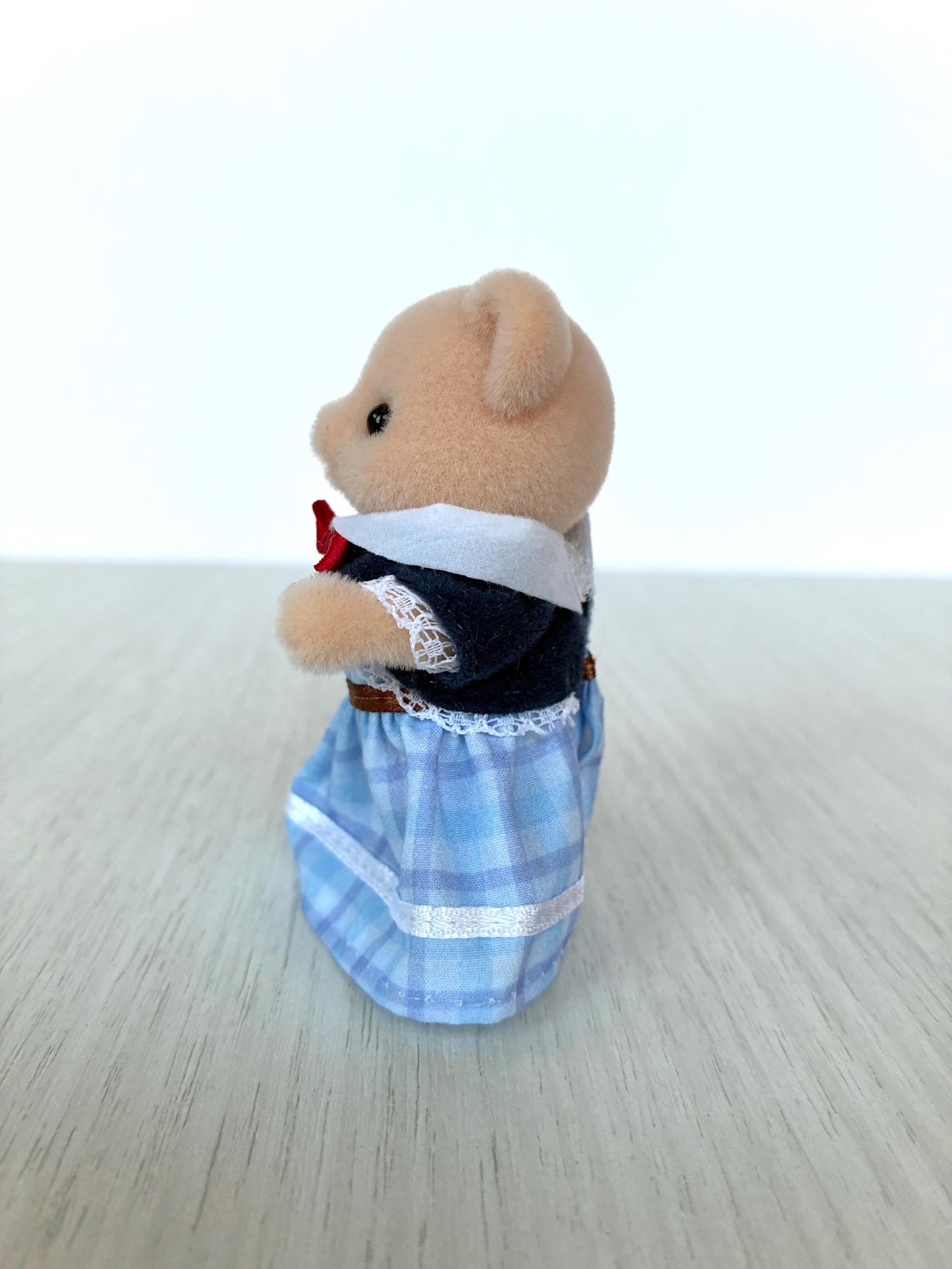 Calico Critters Biscuit Bear mom — Sylvanian Families