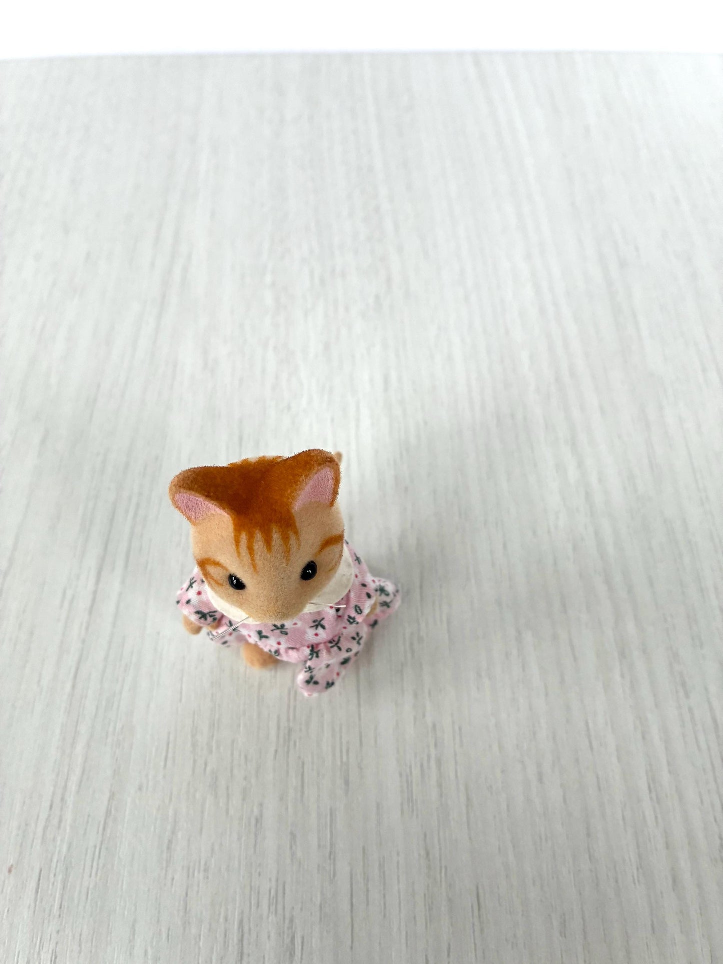 Beaman Ginger Cat sister - Discontinued Sylvanian Families figurine — Calico Critters