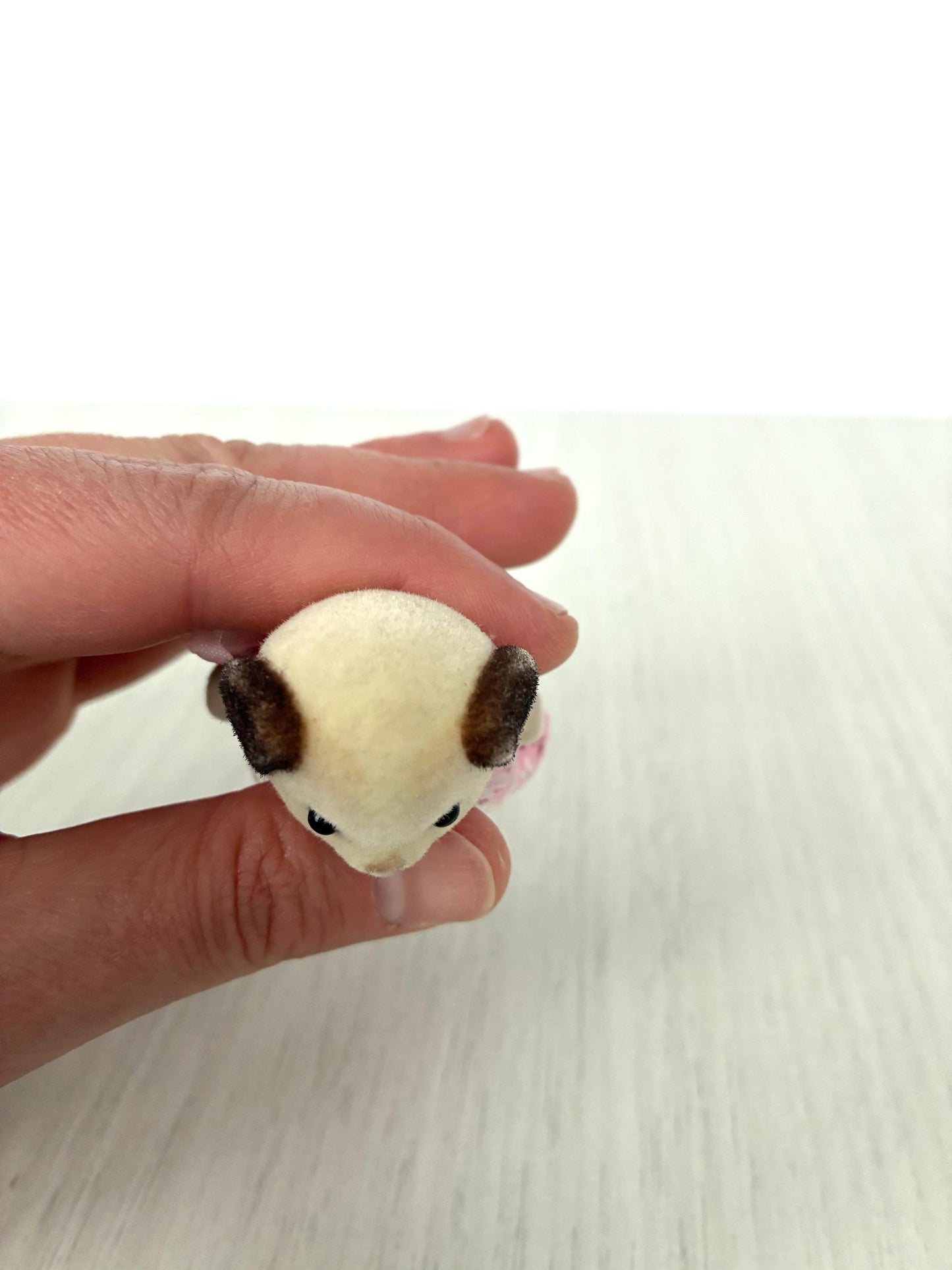 Calico Critters beagle sister, discontinued! Vintage Beagle sylvanian families collectible dog figurine