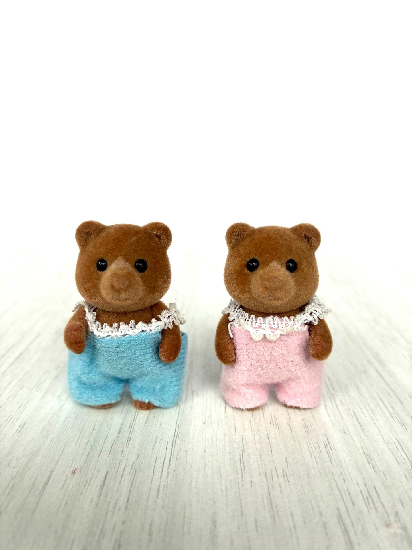 Vintage Sylvanian Families Marmalade Bear Babies, Brown Bears, Tear Drop Mouths — Calico Critters
