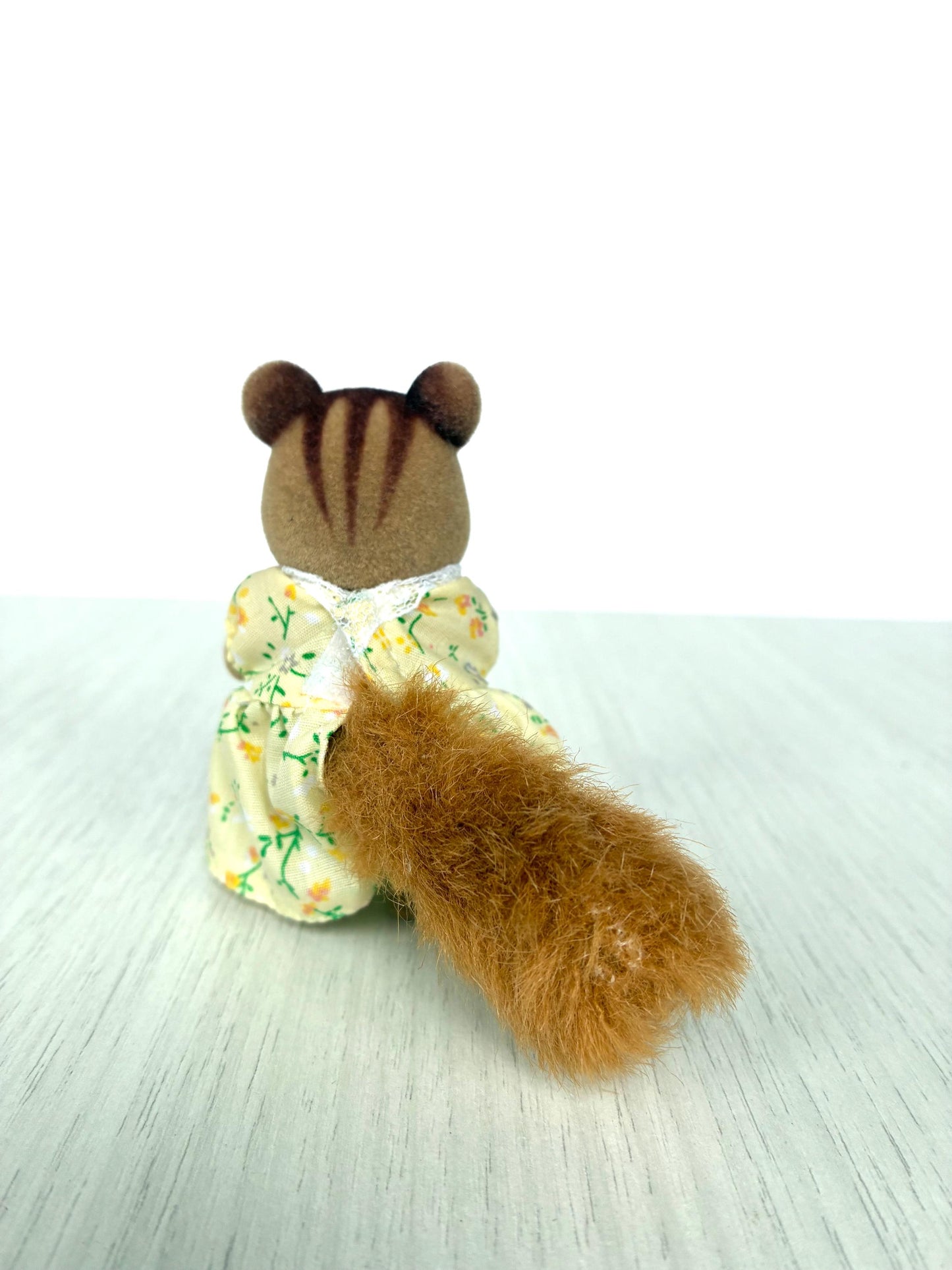 Calico Critters Hazelnut Squirrel Mom — Sylvanian Families