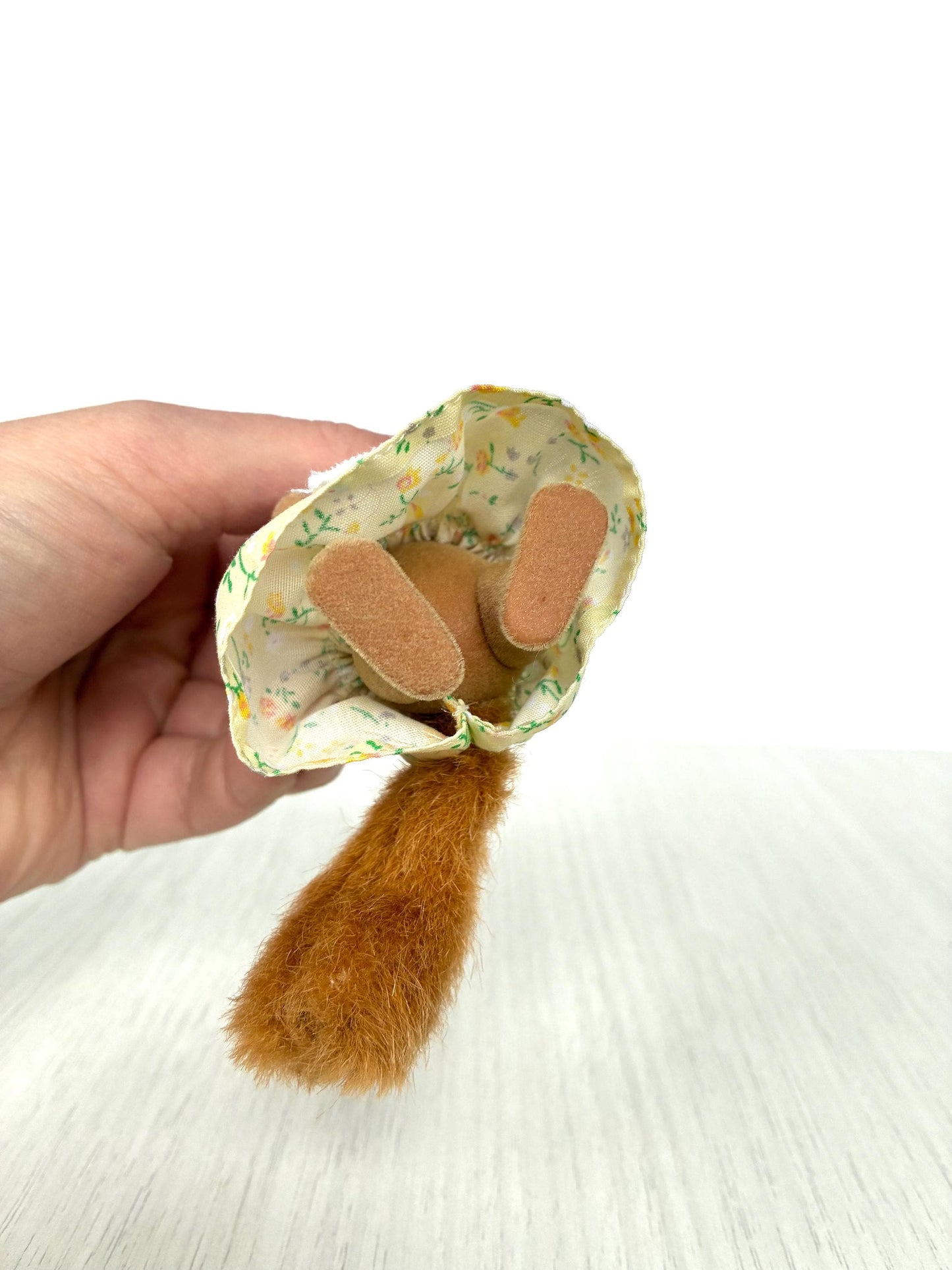 Calico Critters Hazelnut Squirrel Mom — Sylvanian Families
