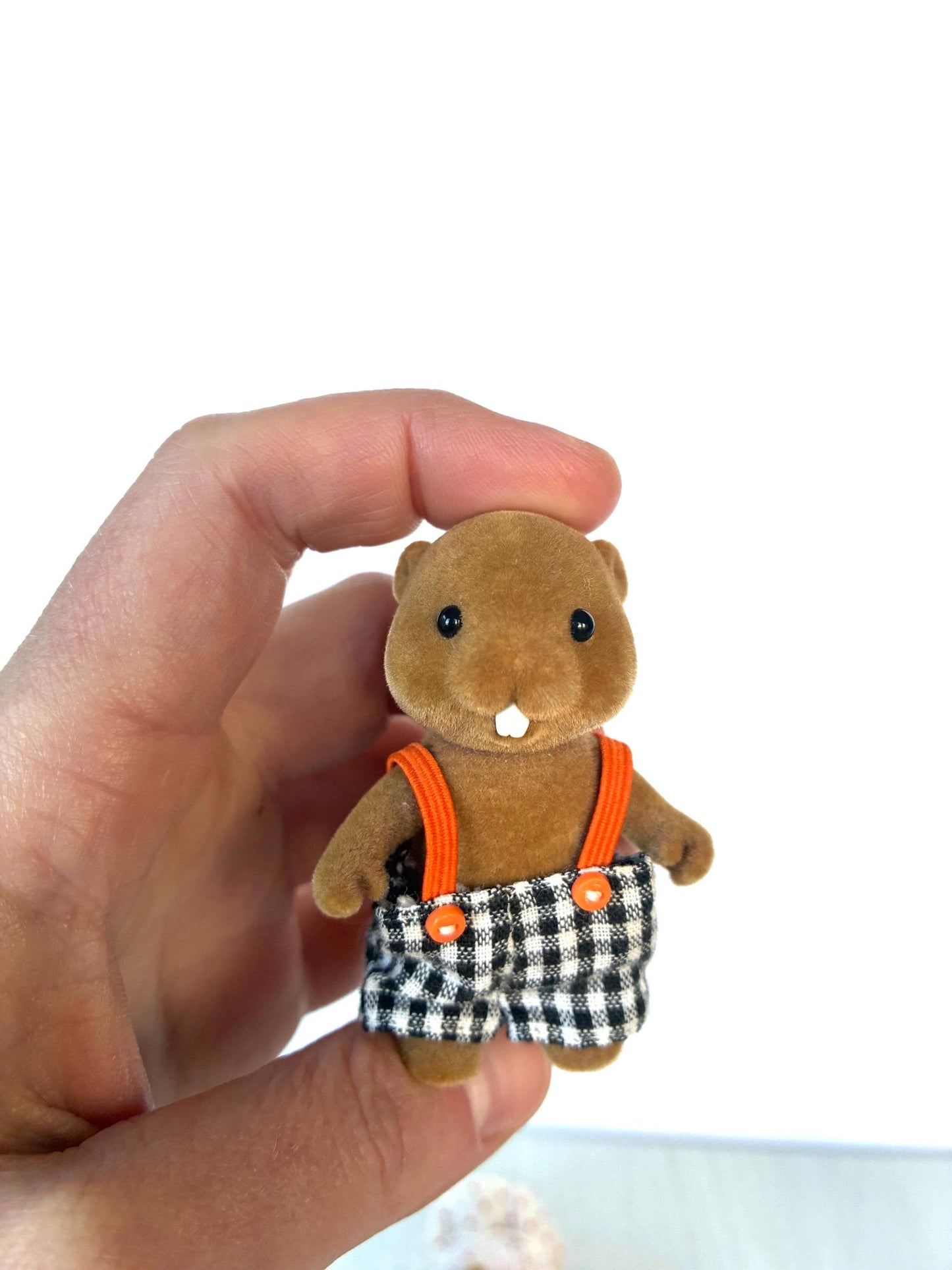 Calico Critters Waters Beaver Family with gripping hands, vintage discontinued — Sylvanian Families
