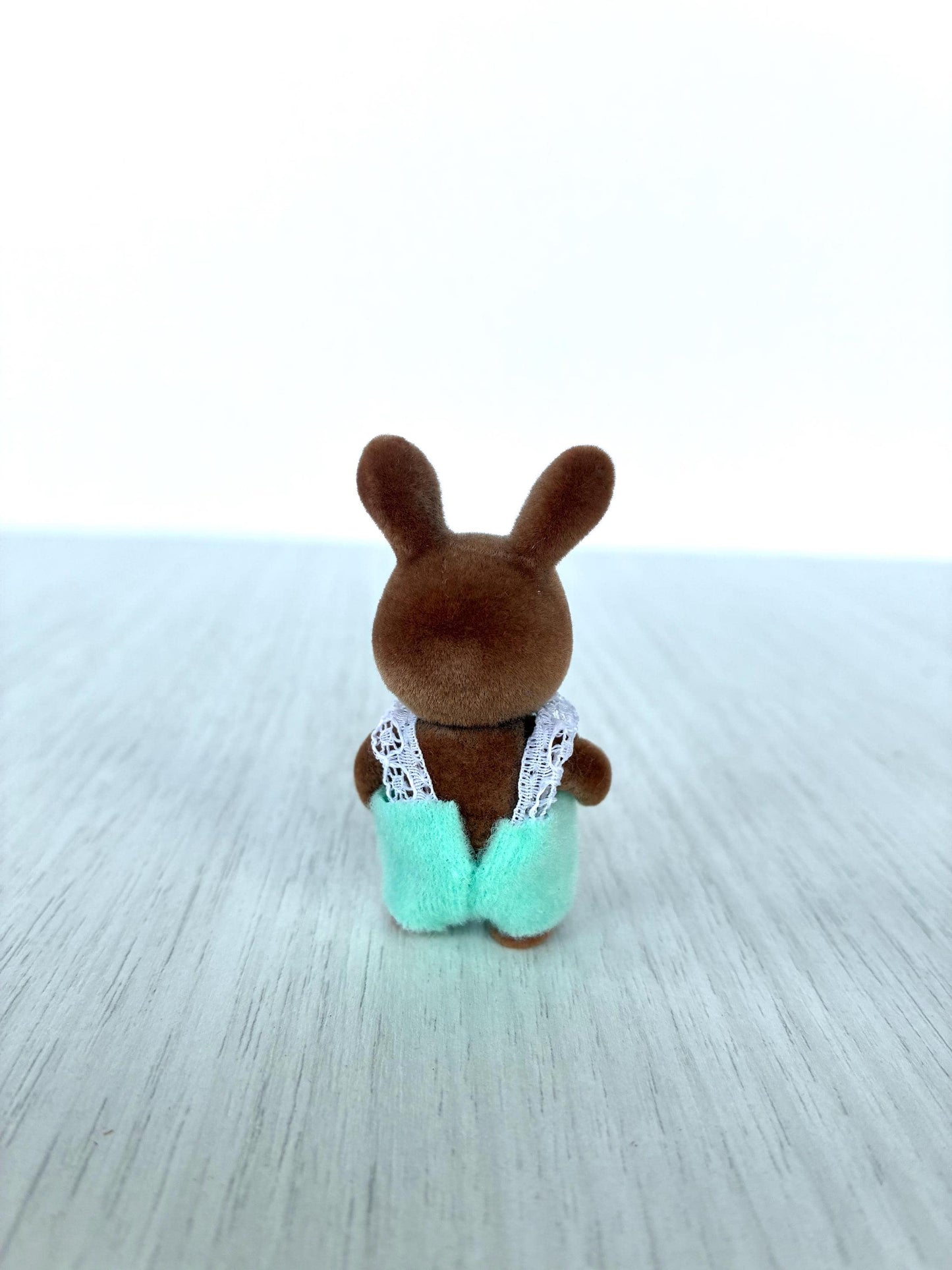 Calico Critters Brown Wildwood Rabbit baby, Sylvanian Families bunny