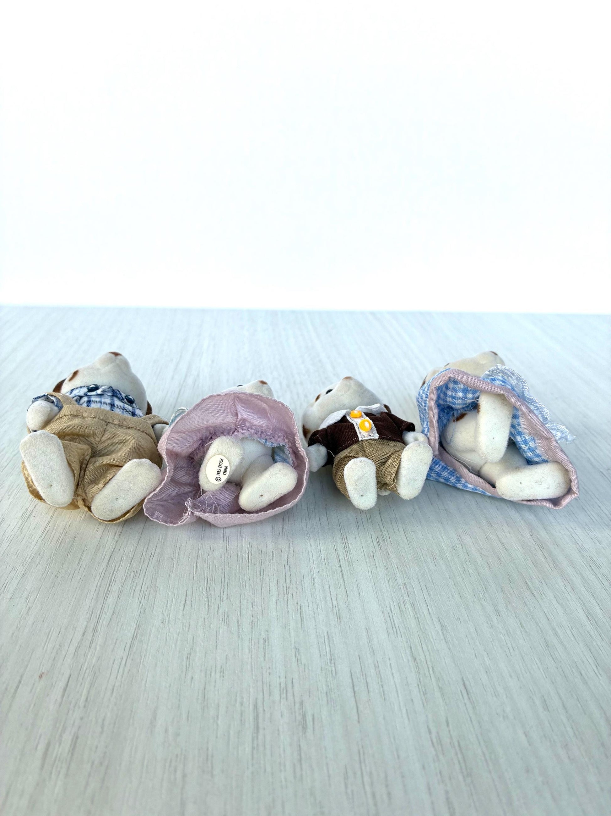 Sylvanian Families Chocolate Dalmatian family in original clothes — Calico Critters vintage