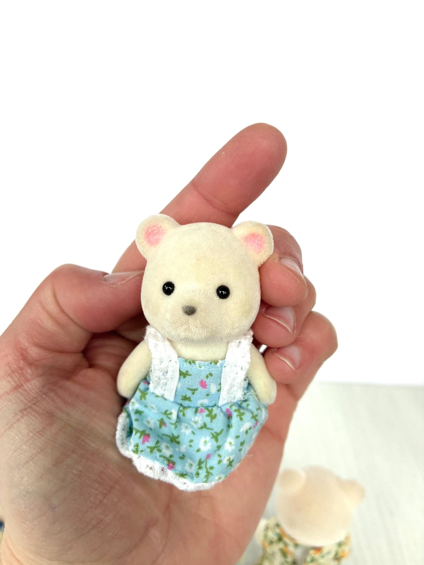 Calico Critters Polaris Polar Bear Family — Sylvanian Families