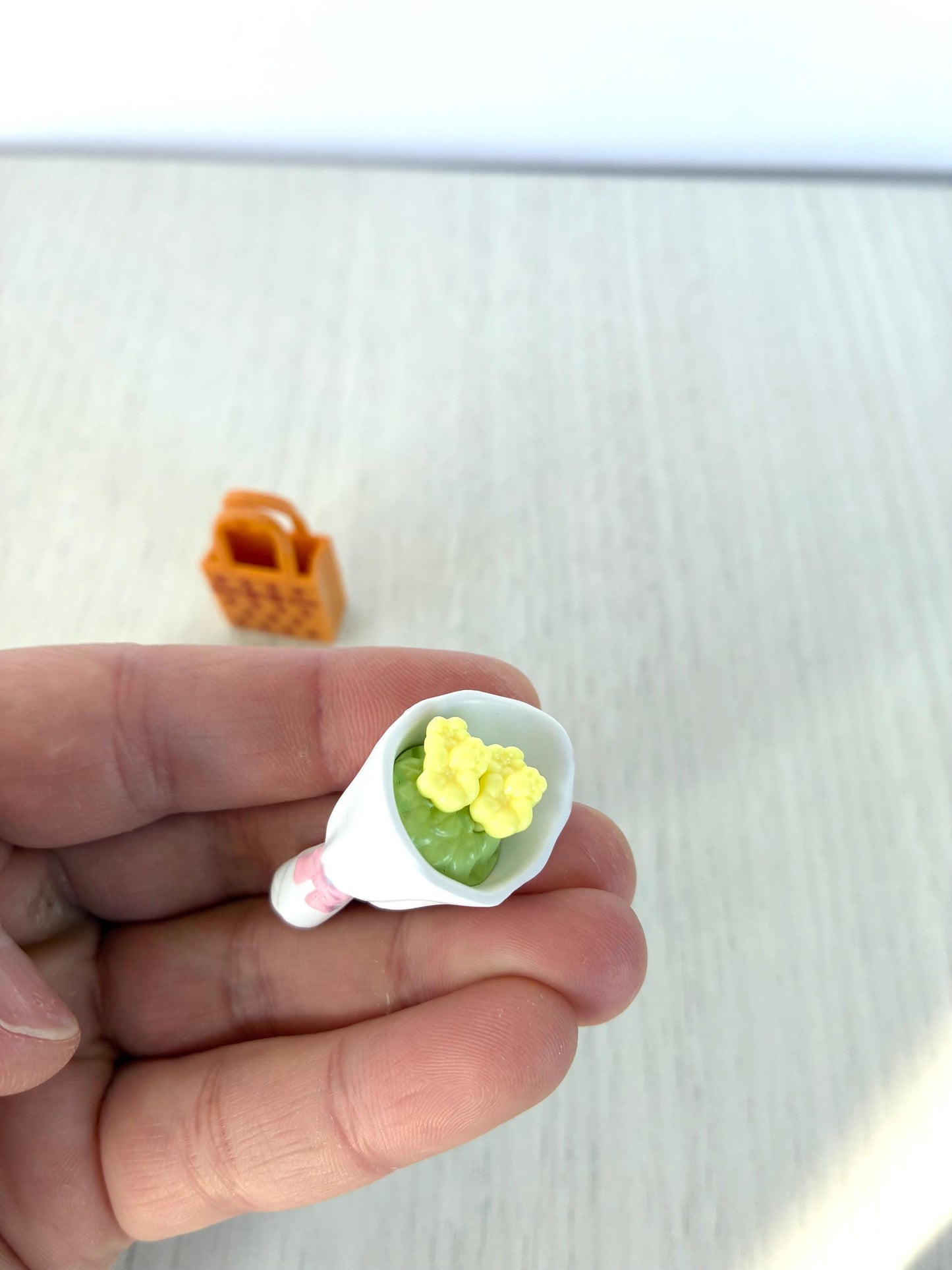 Miniature Calico Critter gift items, get well soon, balloons, bouquet of flowers, shopping gift bag — Sylvanian Families