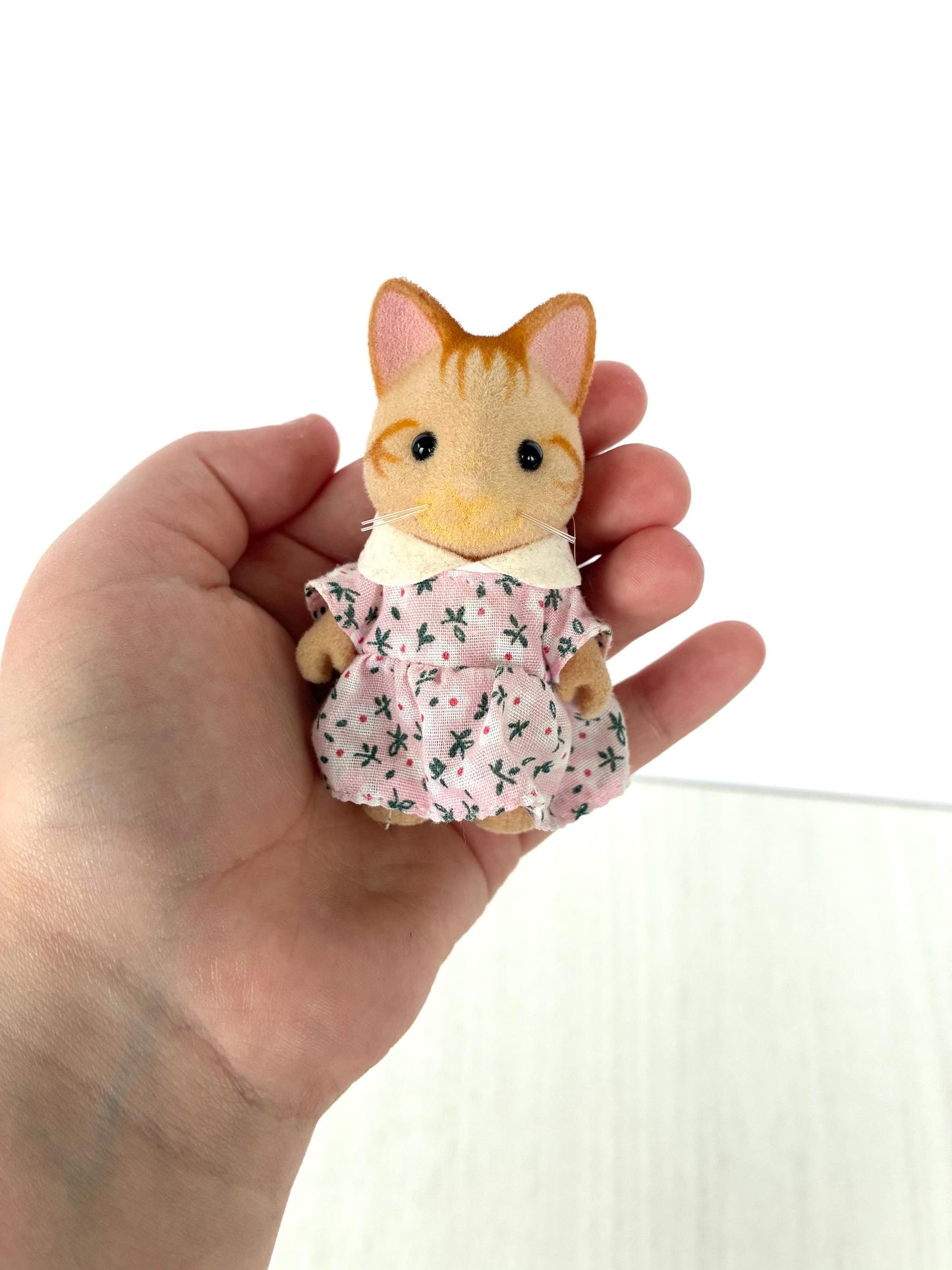 Beaman Ginger Cat sister - Discontinued Sylvanian Families figurine — Calico Critters