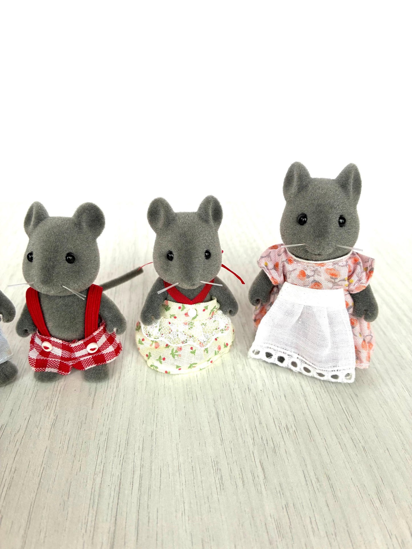 Vintage Sylvanian Families Thistlethorn Grey Mouse Family, Rare Flocked Tails — Calico Critters