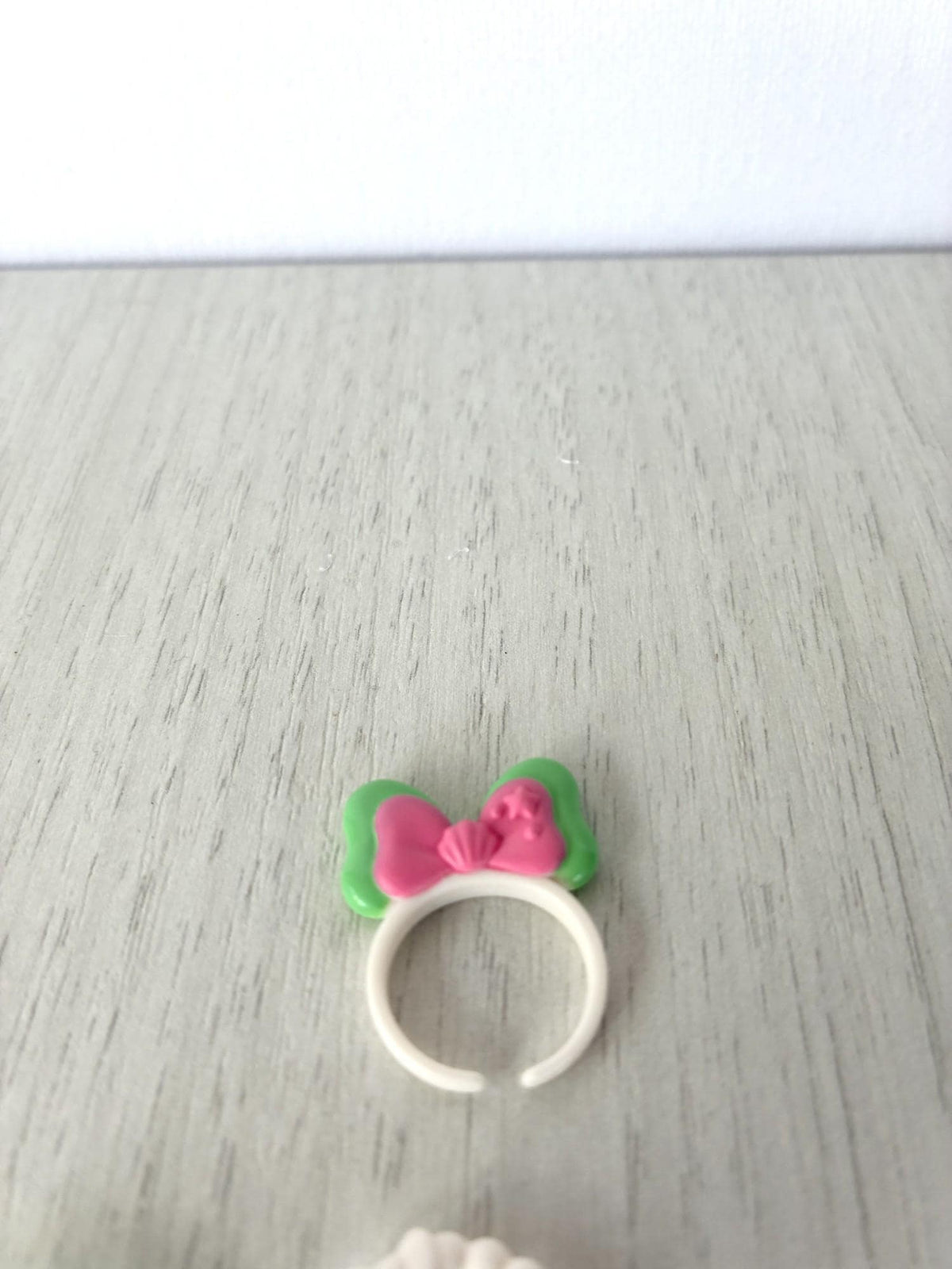 Calico Critters Sylvanian Families pink bow headband with green leaves