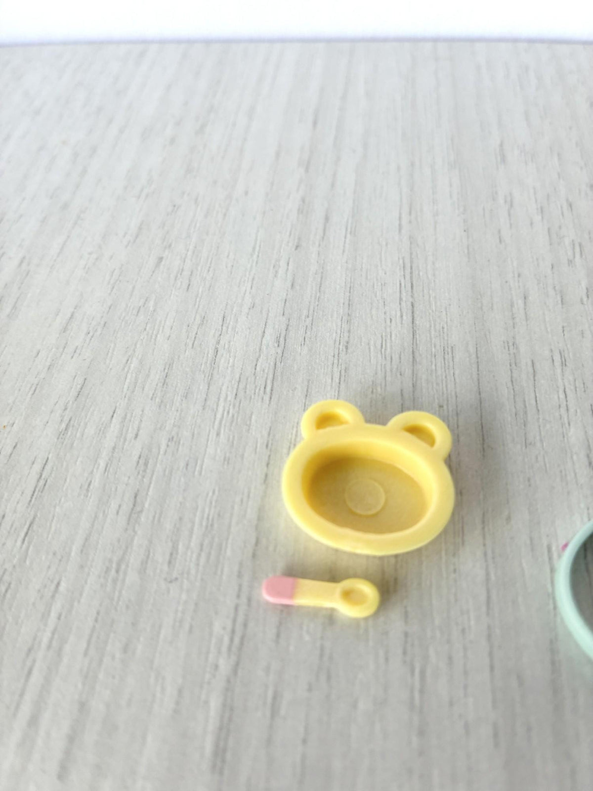 Calico Critters Sylvanian Families yellow bear bowl with spoon