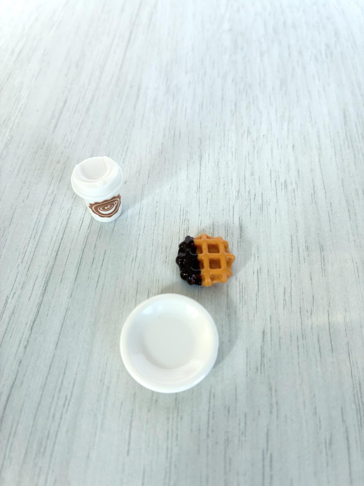 Calico Critters Sylvanian Families waffle with chocolate and white plate laid out