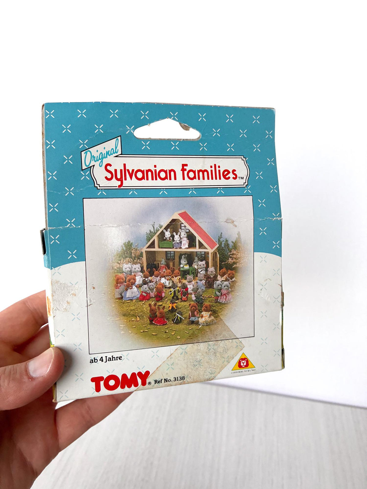 Vintage Sylvanian Families sewing machine set Tomy boxed Calico Critters dollhouse furniture, photo 8