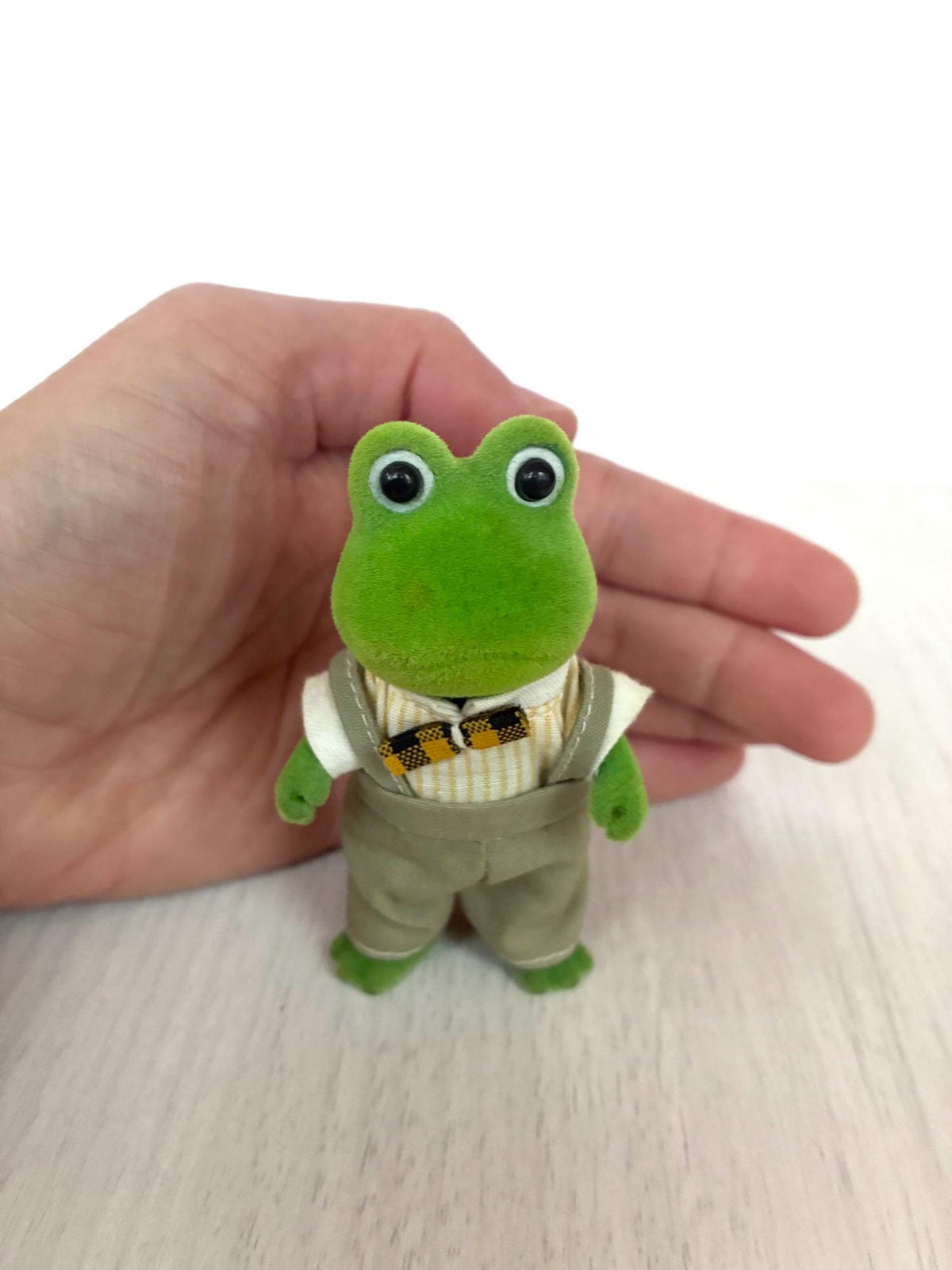 Sylvanian Families Calico Critters Bullrush Frog father, front view